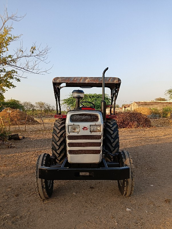 7250 di Massey...