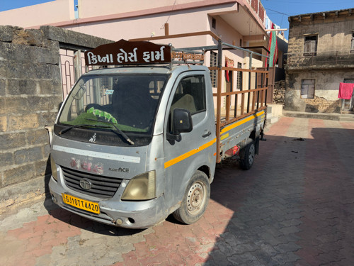 Tata super ace