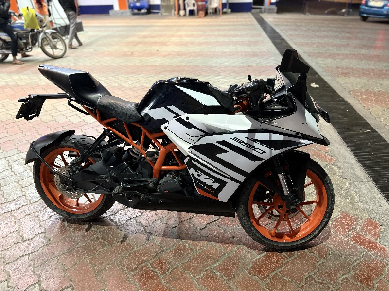 2018 KTM rc 200