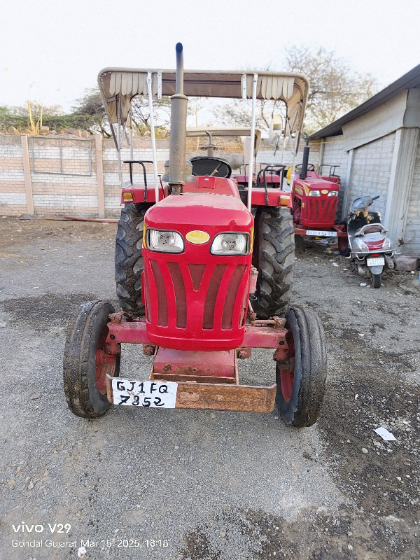 Mahindra 275Di...