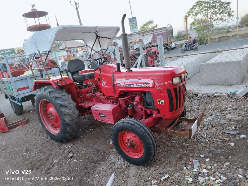 Mahindra 275Di...