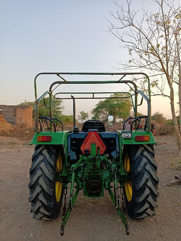 John deere 5038...