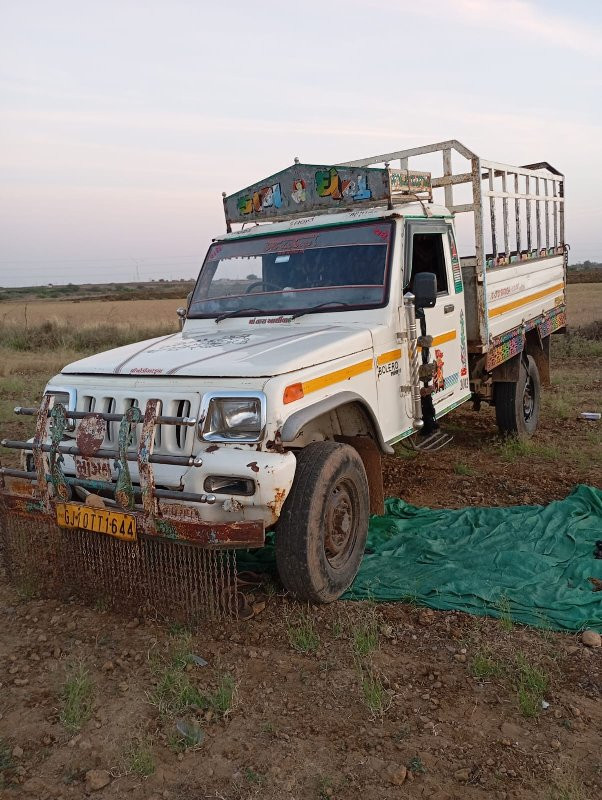 Mahindra Bolero...