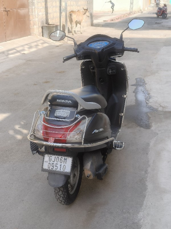 Honda Activa ve...