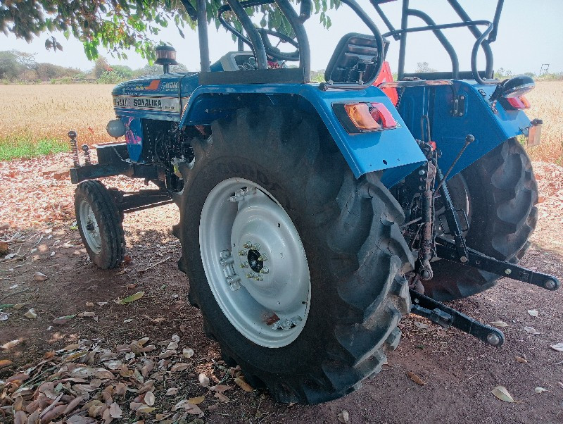 Tractor vesvanu...