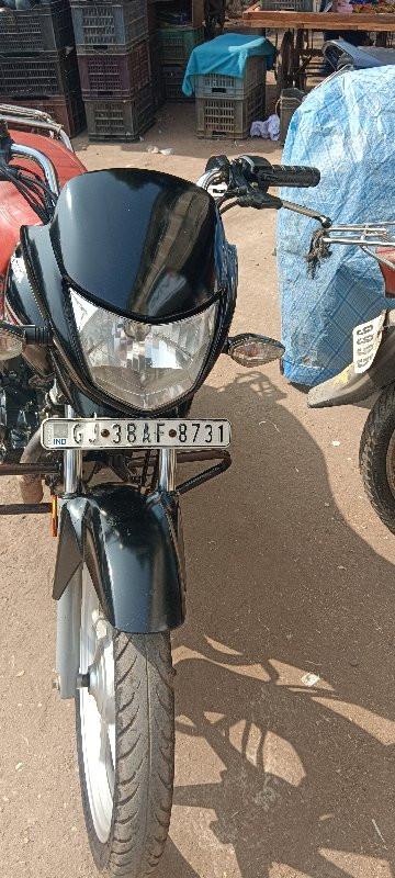 હોન્ડા  સીડી 11...