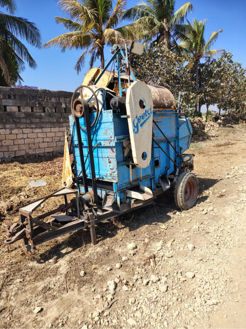 ગીતા થ્રેસર