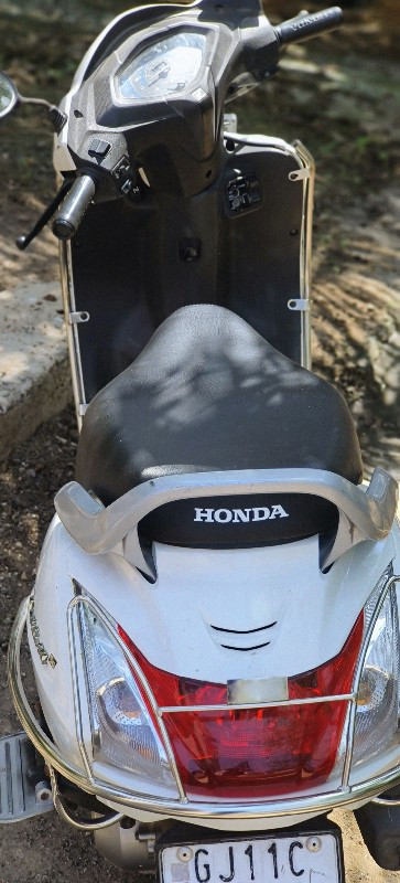 honda activa to...