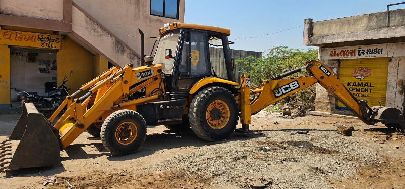 JCB
