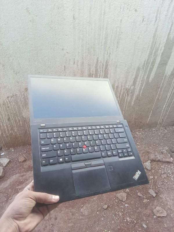 gaming laptop v...