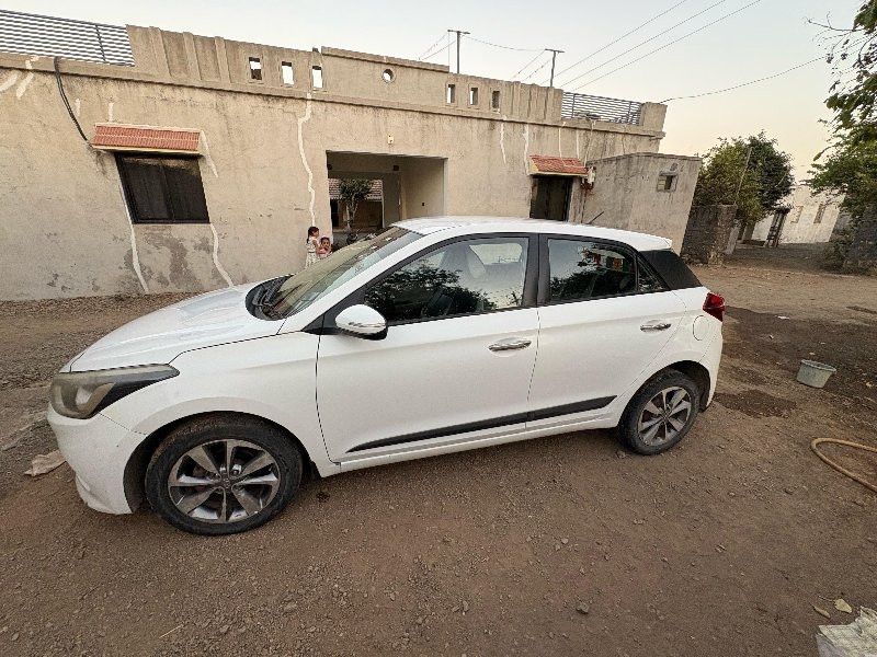 HYUNDAI  I 20 A...