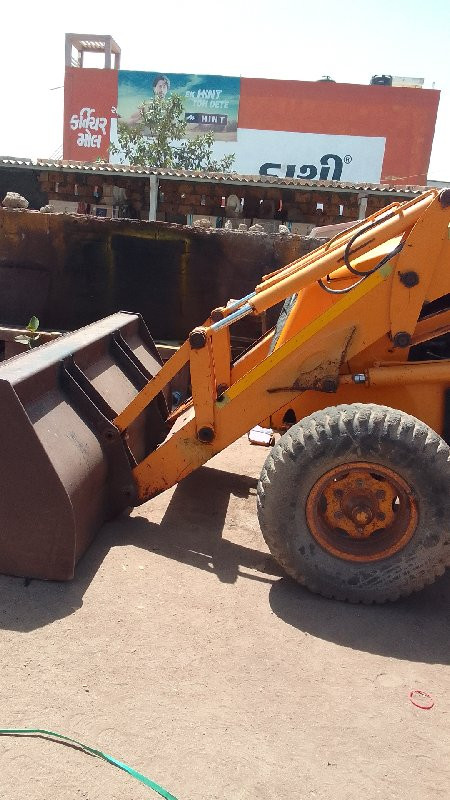 JCB વેચવાનું છે
