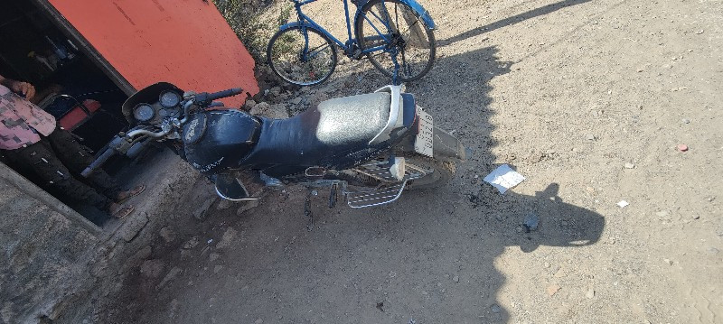 પલશર વેચવાની છે...