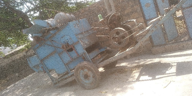 ઉપનેર વેચવાનું...