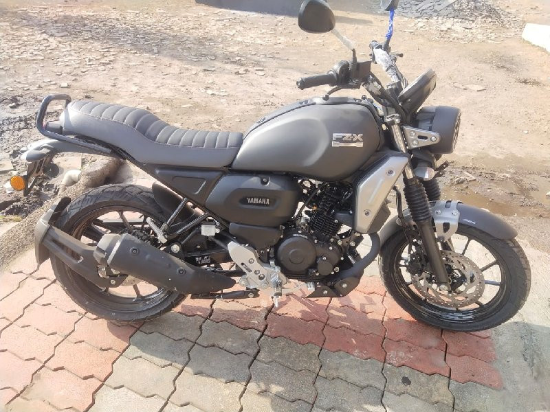 વેચવાની છે