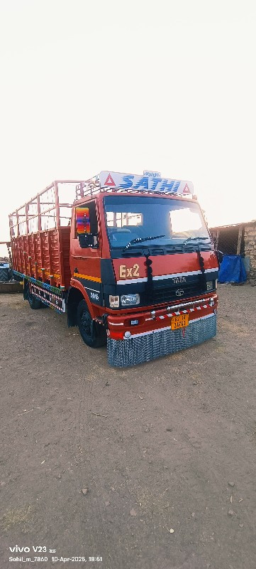 TATA 709 LPT 20...