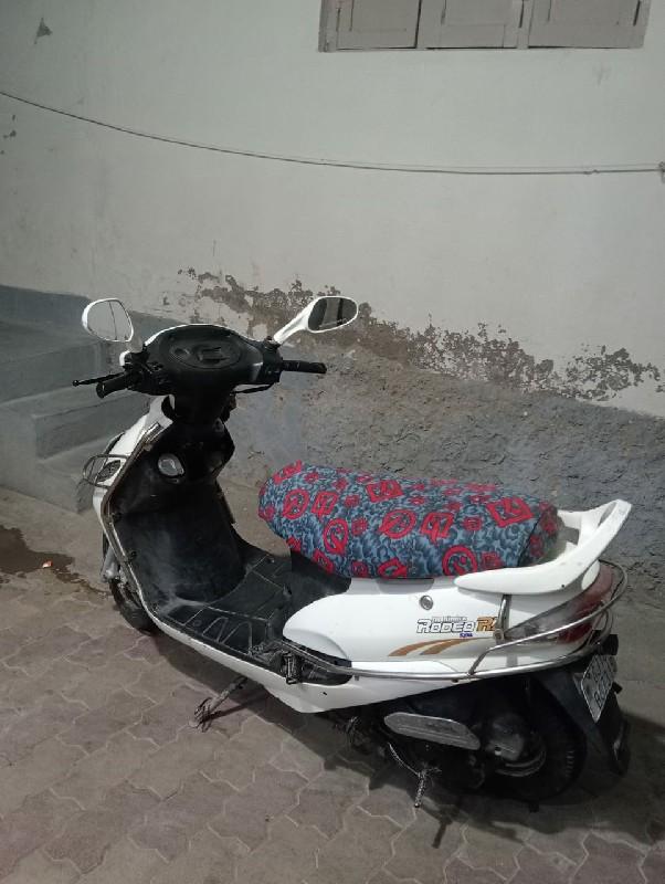 ટુ વ્હીલર
મહેન્દ્રા રેડિયો
 125 સી