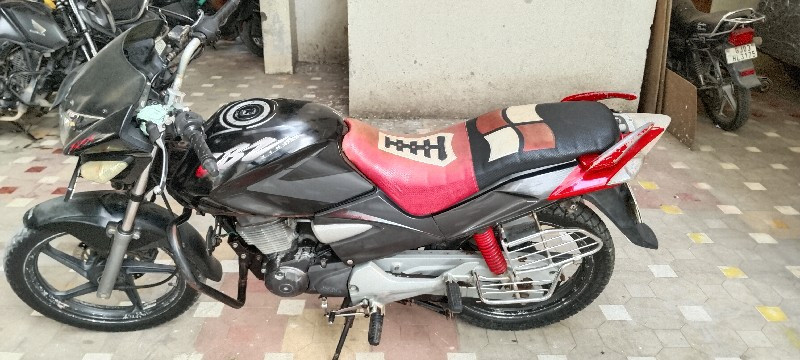 CBZ xtreme 150...