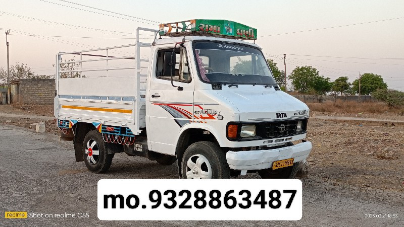 TATA 407