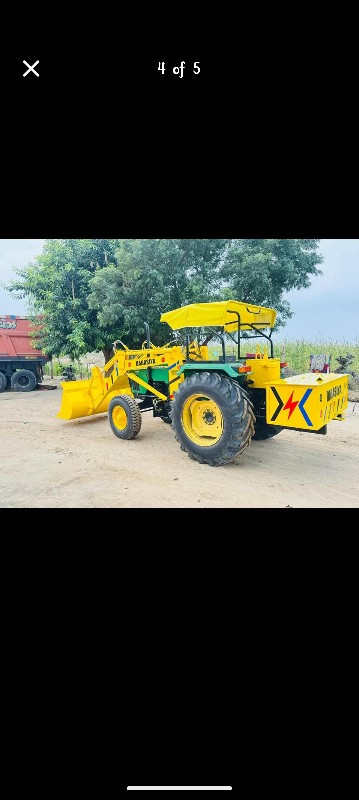 લોડર તથા ટ્રેક્...
