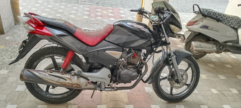CBZ xtreme 150...