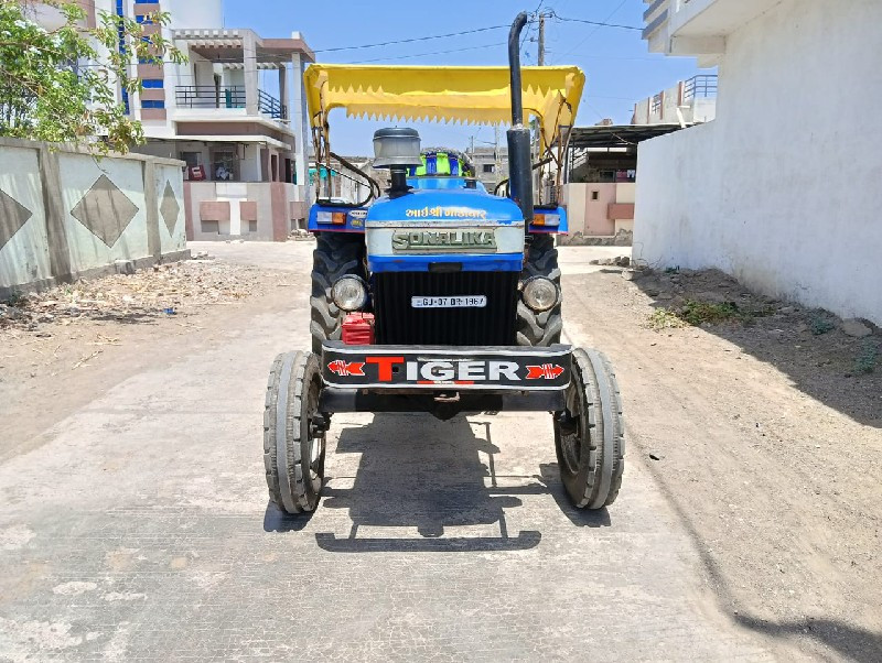 મોડેલ 2015
