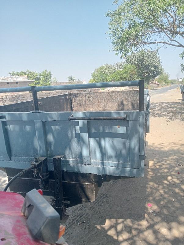 ટુવીલ લારી વૅચવ...