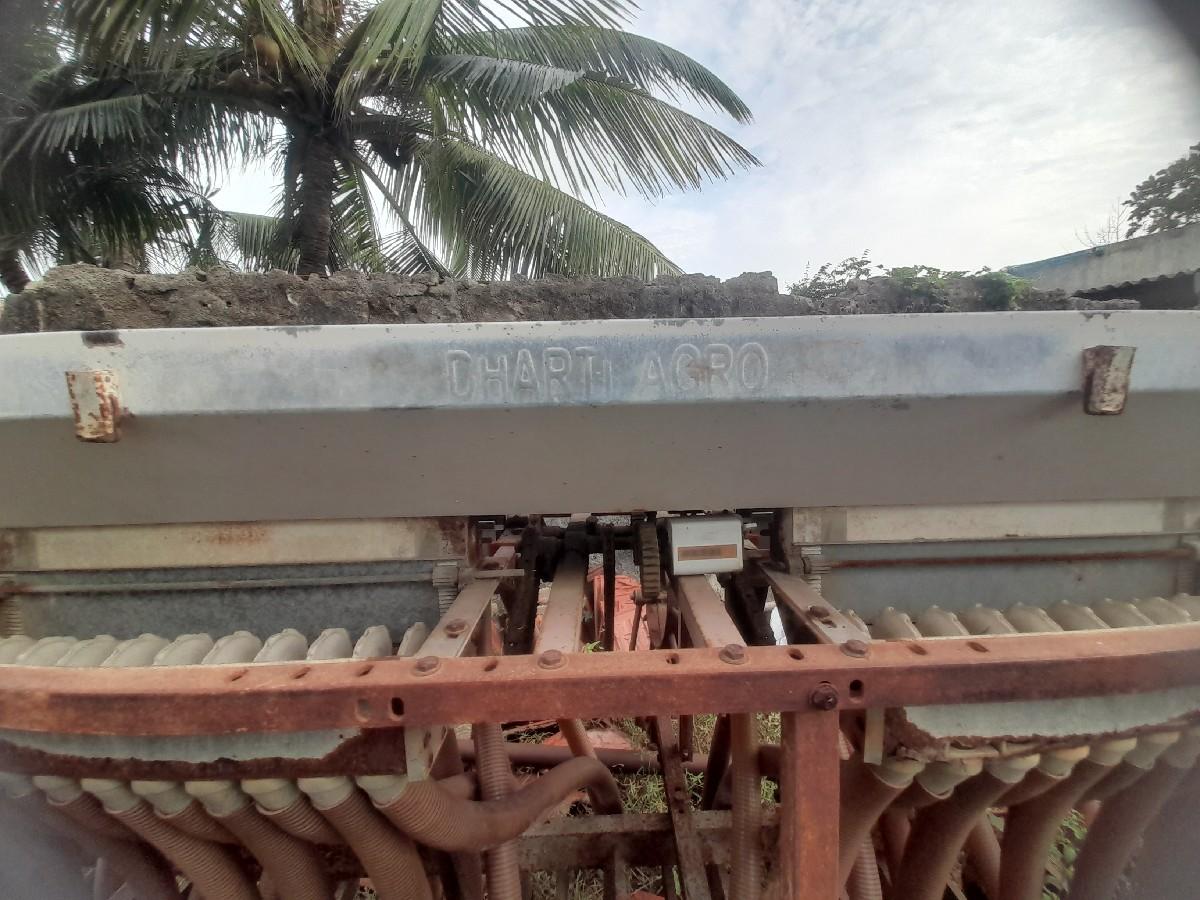 ધરતી ની ઓરણી વેચવાની છે