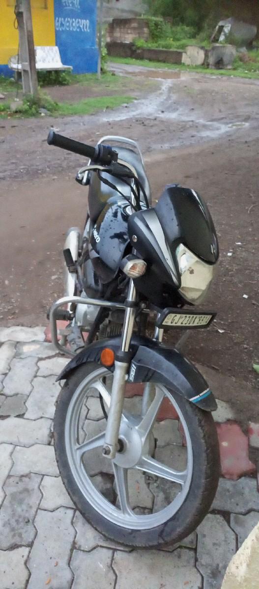 ટુ વહીલર વેસવાનું છે