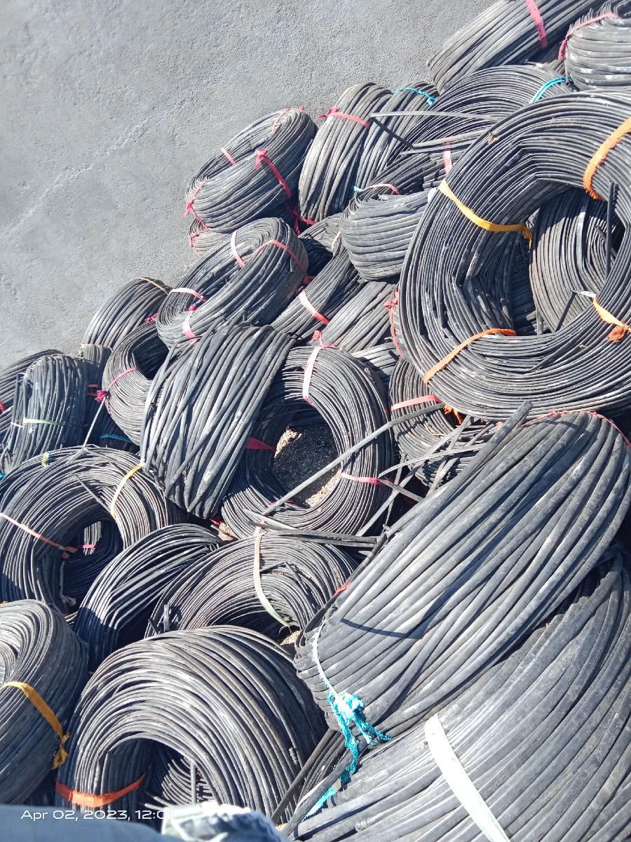 ટપક નડી જૂની કે નવી વેચવા કે લેવા