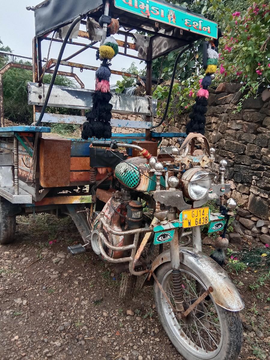 રીક્ષા વેચવાની છે