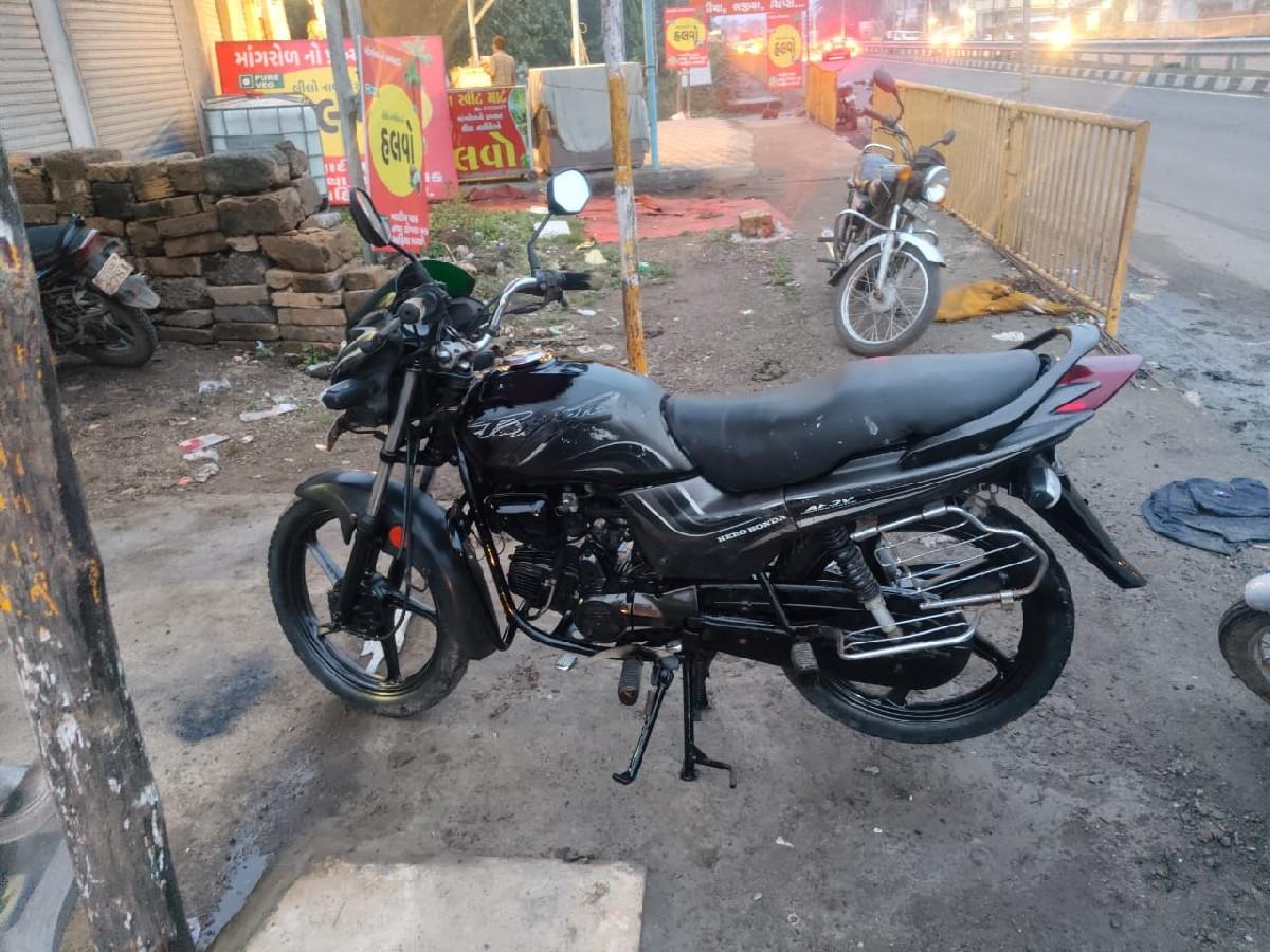 two wheel vech vanu che