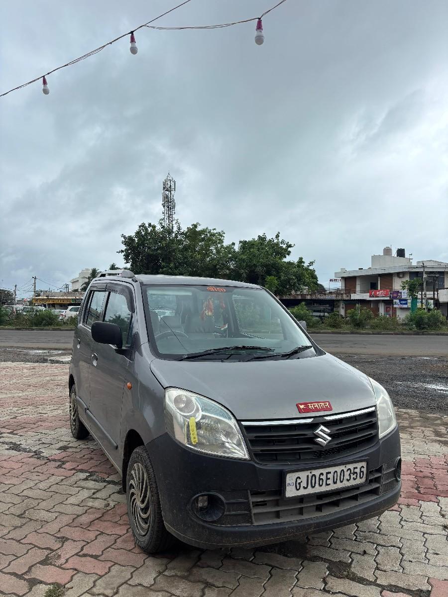 વેચવાની છે wagon r cng