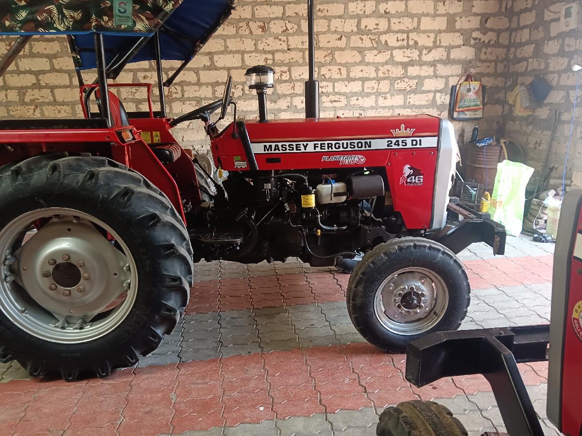 ટ્રેક્ટર વેચવાના છે