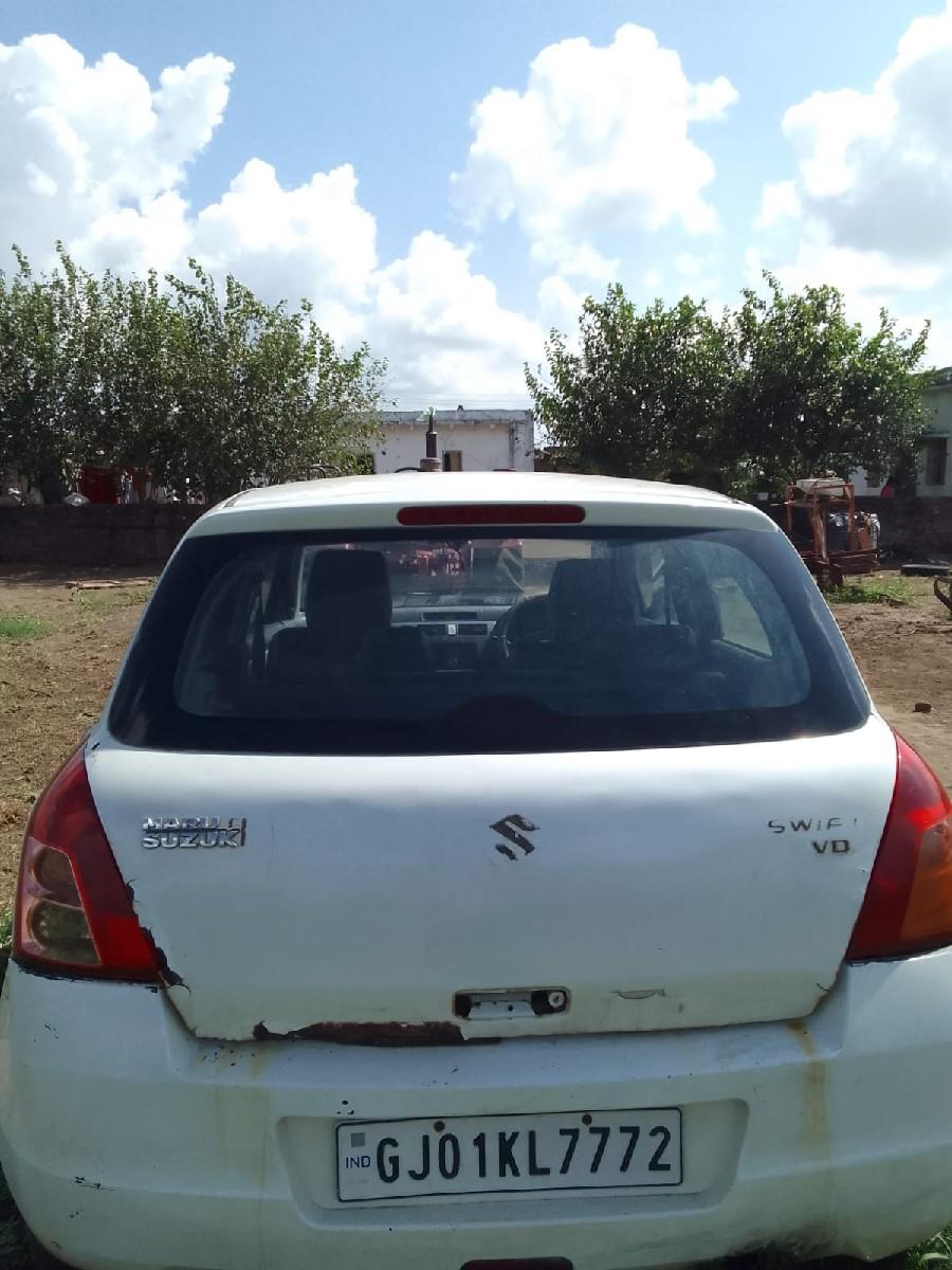 ગાડી વેચવા ની છે