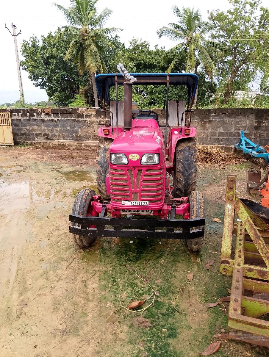 Mahindra 575