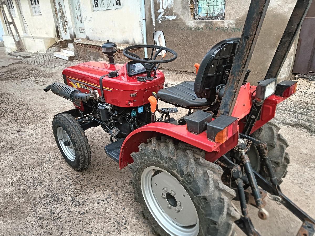 મીની ટ્રેકટર વેચવાનું છે