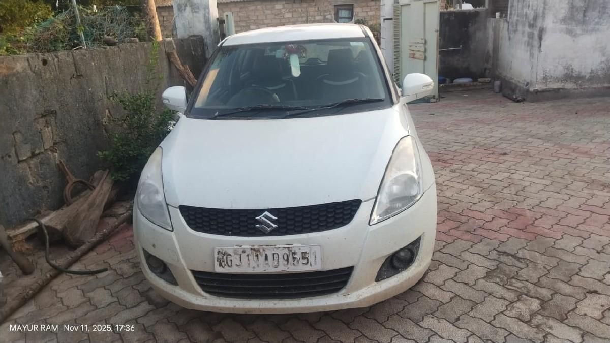 ફોર‌વ્હીલ‌ વેચવાની છે