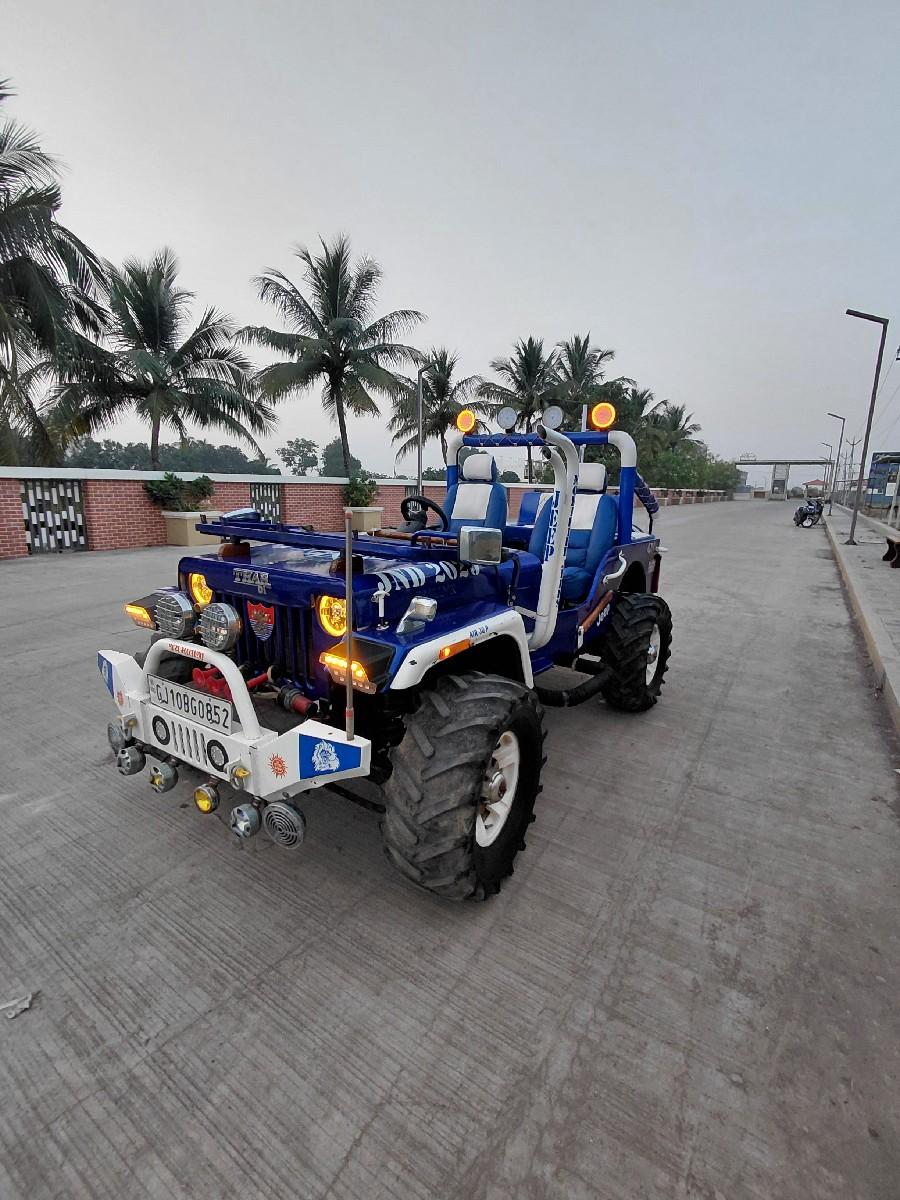thar open jeep