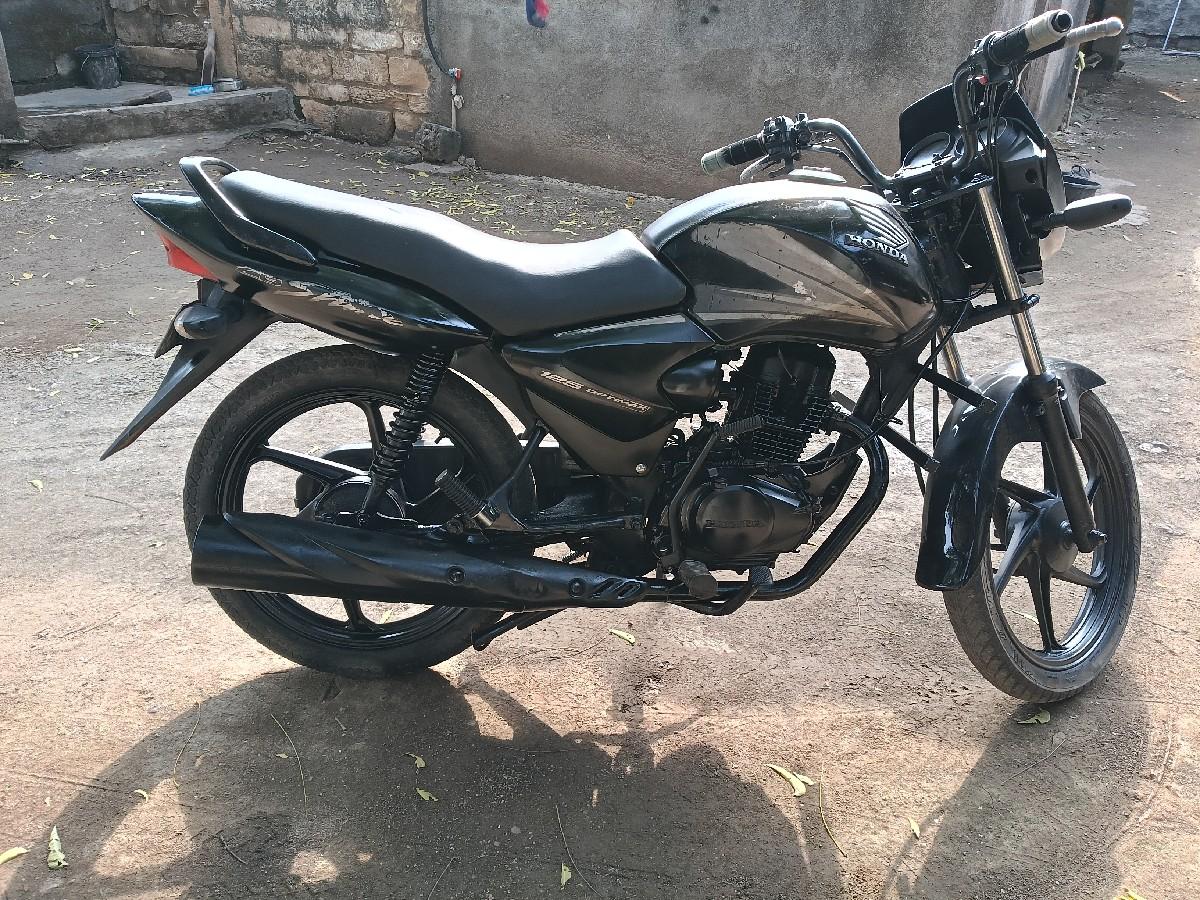 મેસી.વેસવાનુ.સે.લેવુતોફોનકરવો.