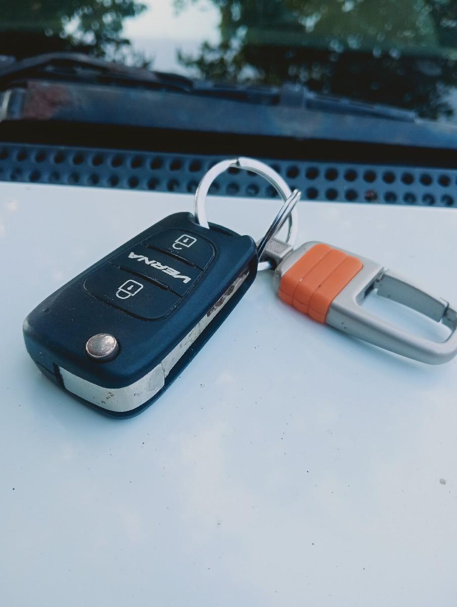 વેચવાની છે