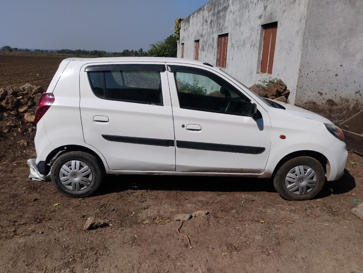 ફોર વ્હીલ-કાર વેચવાની છે