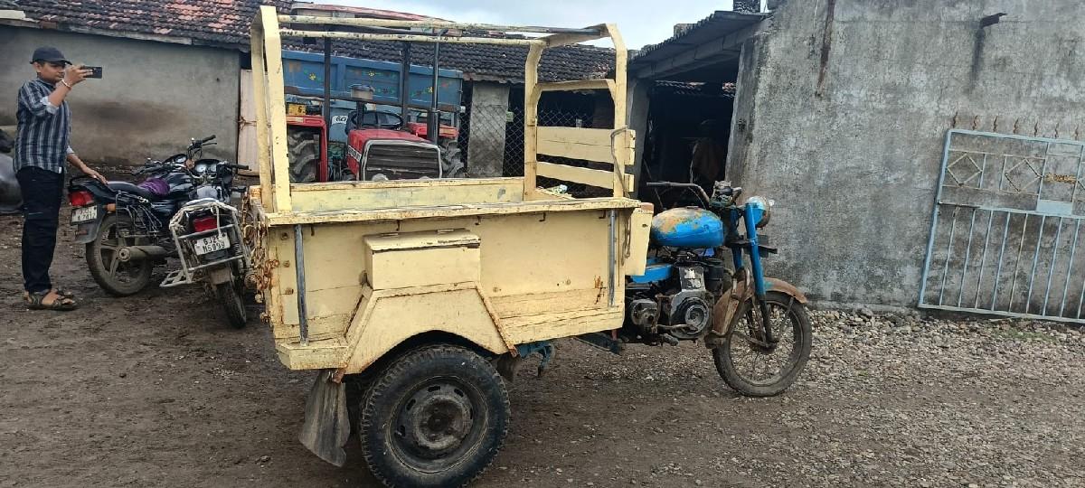 રીક્ષા વેચવાની છે