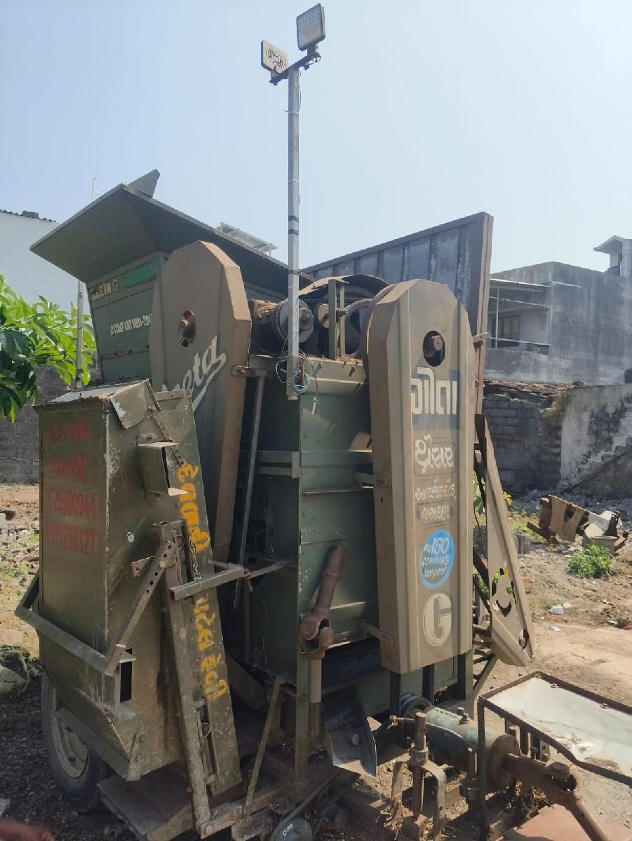 ગીતા થ્રેસર વેચવાનું છે