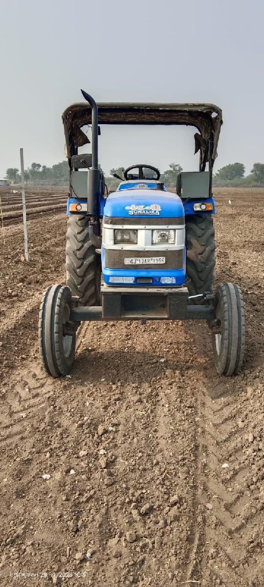 ટ્રેક્ટર વેચવાનું સે સોનાલિકા