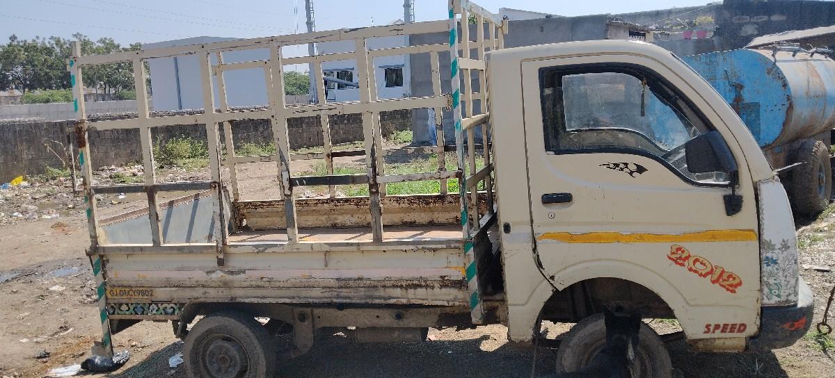 છોટા હાથી વેચવાનું છે