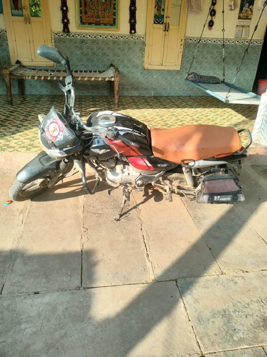 ગાડી વેચવાની છે