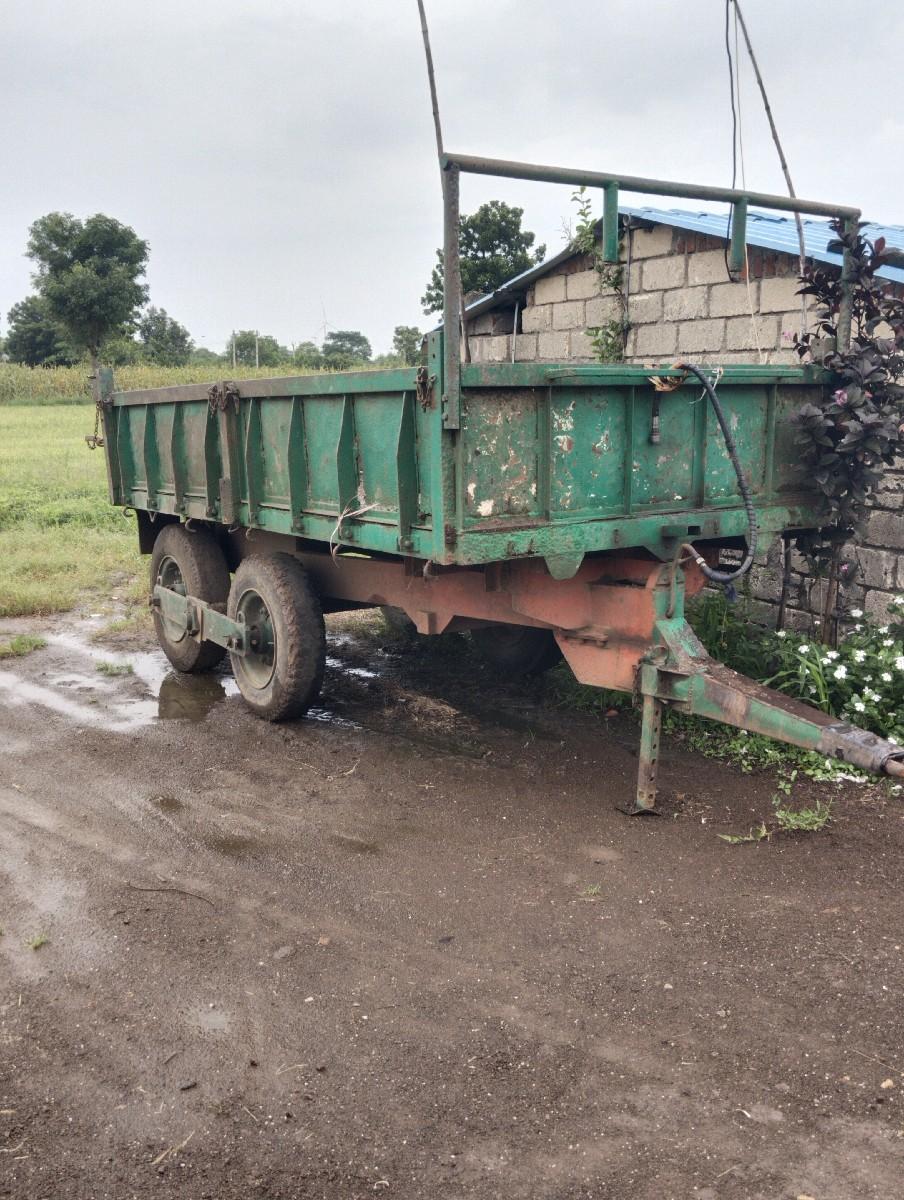 ફોરવીલ ટેલર વેચવાનો છે