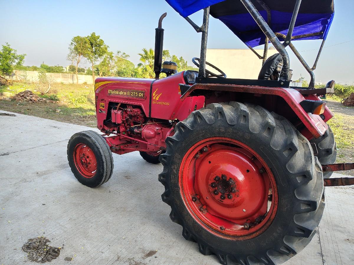 Mahendra 275 DI Bhumiputra