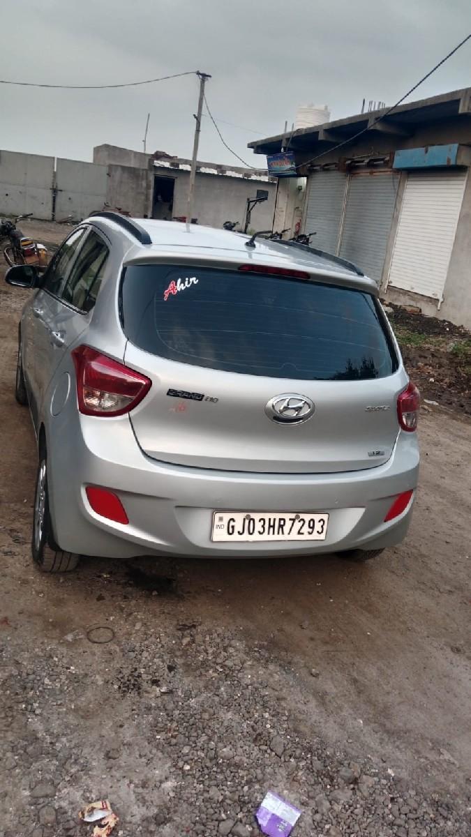 car વેચવાની છે